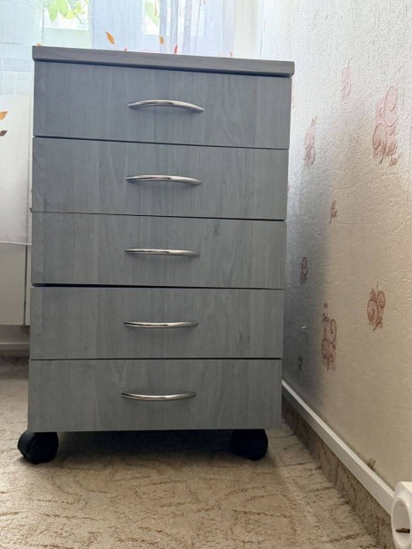 �r�asztalhoz fi�kos szekr�ny elad�