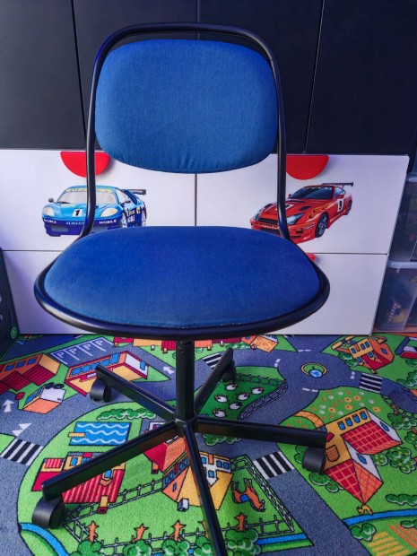 �r�asztalsz�k gyermek (IKEA �rfjall)