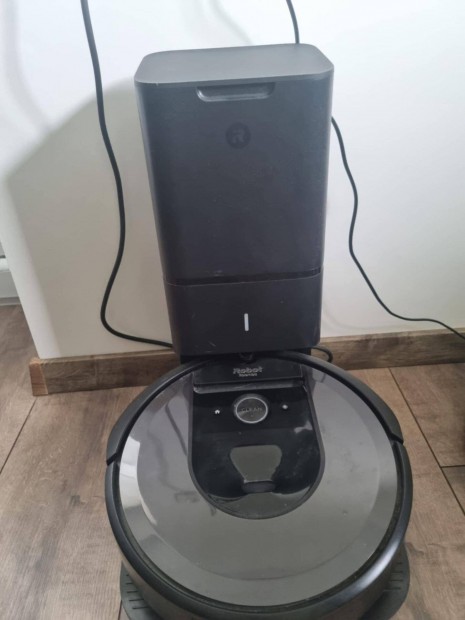 Irobot Romba I7+ robotporszv