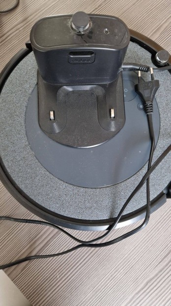 Irobot Roomba I3 robotporszv