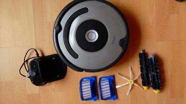 Irobot roomba robotporszv ptalkatrszekkel