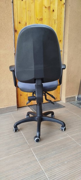 Irodai teleszkópos forgószek!4 fokozatú karfa magasságállítás!!!