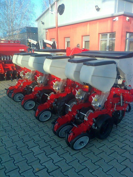 Irtem-6 szemenk�nti vet�g�p k�szletr�l !