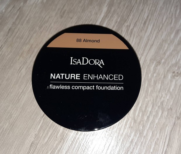 Isadora Nature Enhanced Compact Foundation krmes alapoz