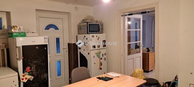 Isaszegi csal�di h�z