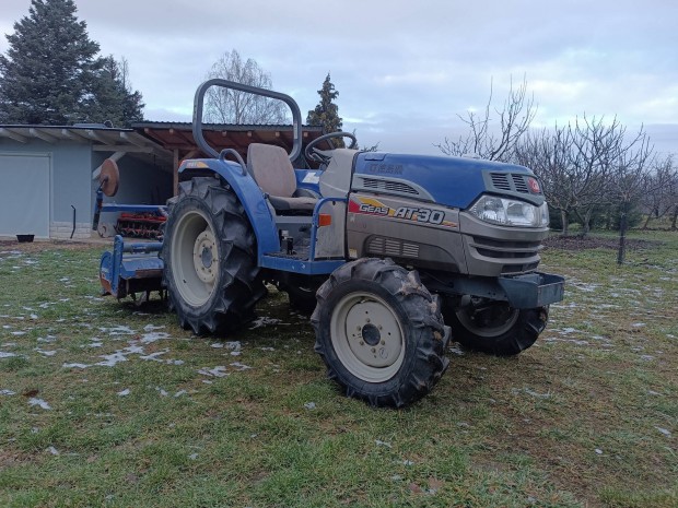 Iseki AT30 japn kistraktor 1500o yanmar kubota agt carraro t25