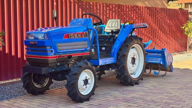 Iseki TA207 japán kistraktor traktor (Kubota Yanmar Mitsubishi T25)