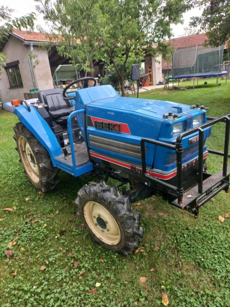 Iseki TA 207 Landlender Japn kistraktor