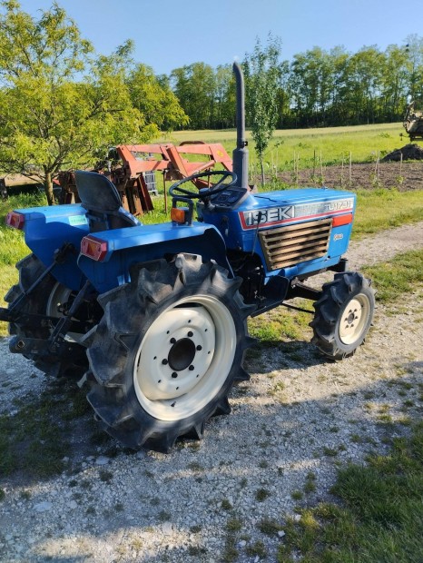 Iseki TU 1701 japán kis traktor (Yanmar Kubota) eladó
