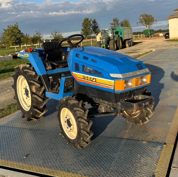 Iseki TU 205 kistraktor traktor john deere carraro agt solis tz4k