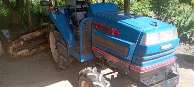 Iseki Ta 227 japán kistraktor Talajmaróval 4x4 22Le