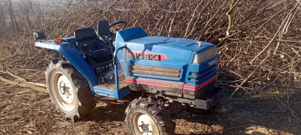 Iseki Ta 227 jap�n kistraktor Talajmar�val 4x4 22Le Szerv�s Iranyv�lt�