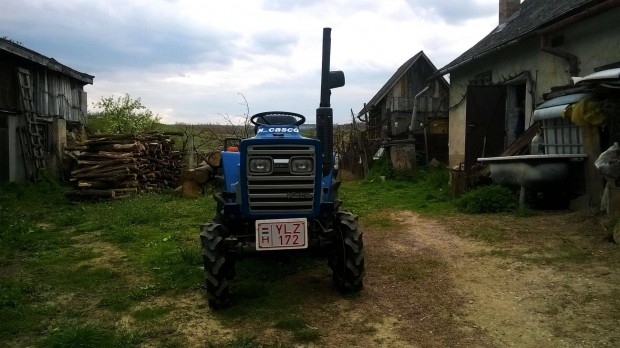 Iseki traktor talajmarval s fkaszval elad!