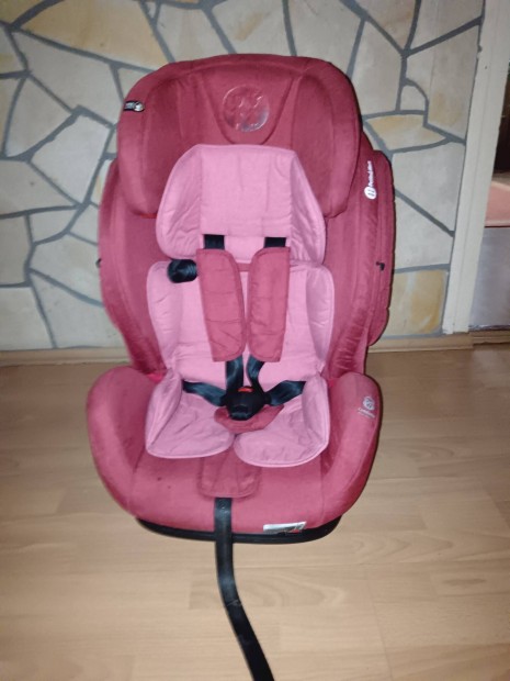 Isofix gyerekls Petite&Mars 