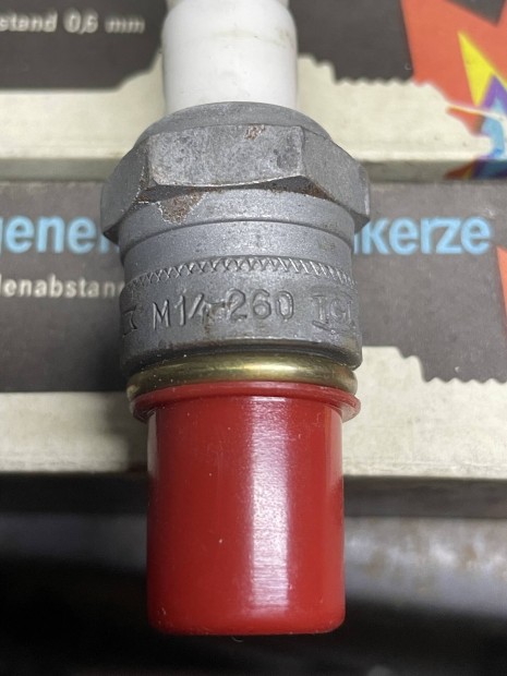 Isolator gyújtógyertya M14 260