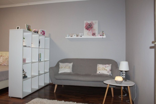 Istv�n �ton 2 szob�s erk�lyes lak�s elad�