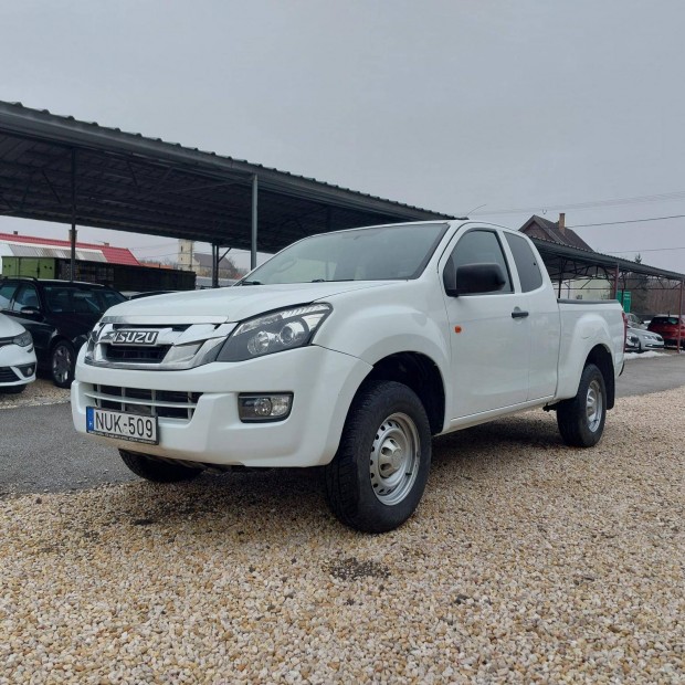 Isuzu D-Max 2.5 D L Mag�nszem�lyt�l!Nem �f�s!