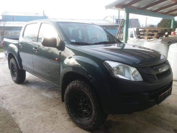 Isuzu D-Max pickup 2.5 d�zel LS 3tonn�s vontat�s