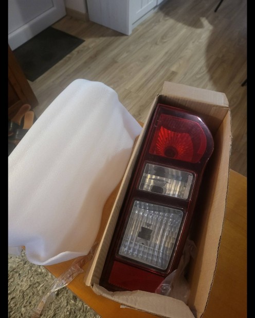 Isuzu D max h�ts� l�mpa 