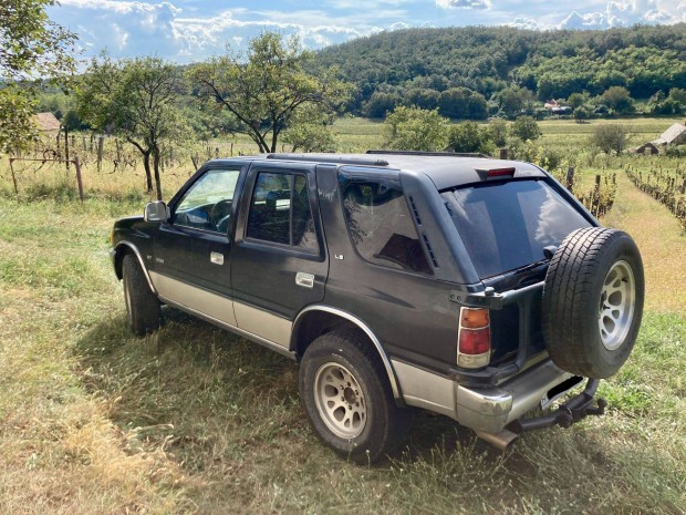 Isuzu Rodeo V6 3.2l automata v�lt�