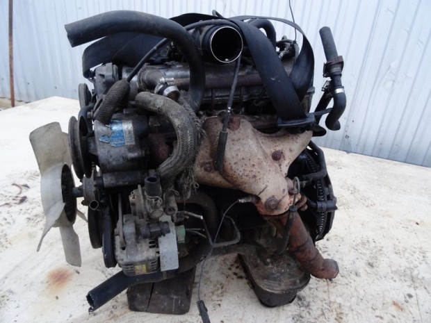 Isuzu Trooper I 2.3 komplett motor
