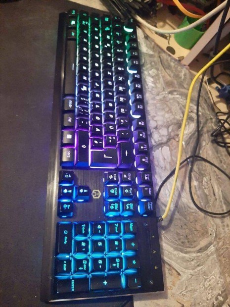 Isy RGB Gamer billentyzet