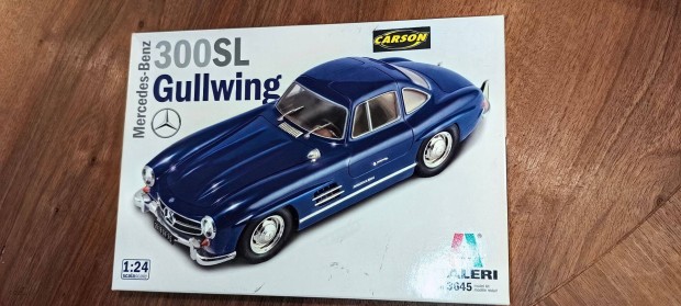 Italeri 3645s Mercedes-Benz 300 sl Gullwing 1:24