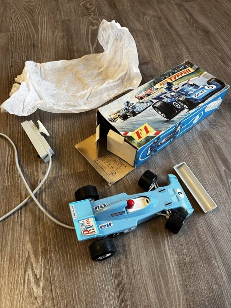 Ites Tyrrell tvirnyts retro F1 aut dobozban