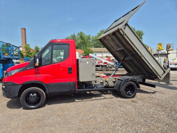 Iveco 35C13 - billenőplatós teherautó