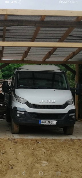 Iveco 35S15. 2015.107kW. billen plats elad. 