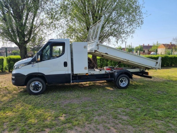 Iveco Dailiy 38C13 billenőplatós kisteherautó