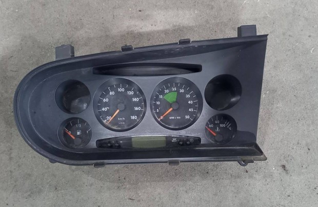 Iveco Daily 00- Órasor óracsoport óra sor csoport műszeregység 6083