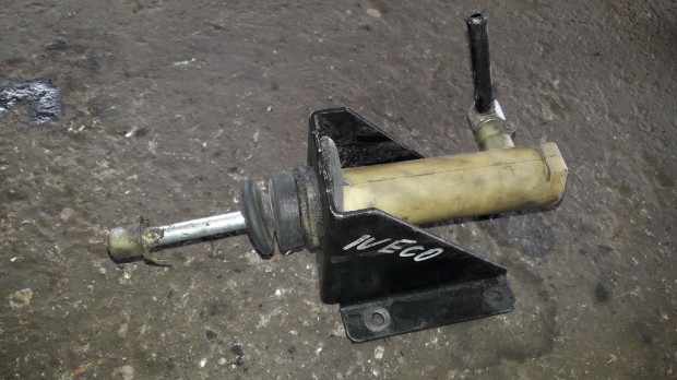 Iveco Daily Als� Kuplung Munkahenger