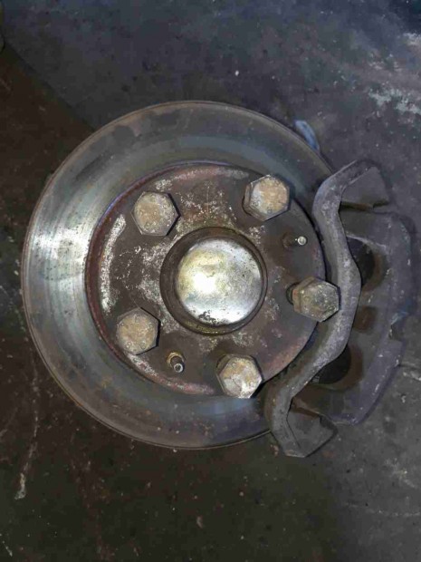 Iveco Daily Bal Els Csonkllvny Kerkaggyal + Fknyereg