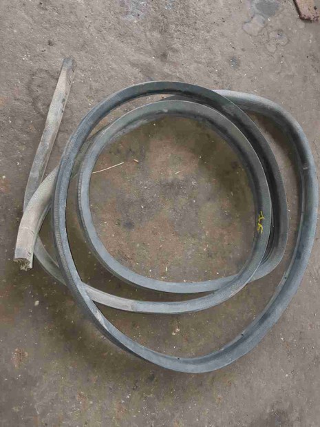 Iveco Daily Jobb Els Ajt Gumikder