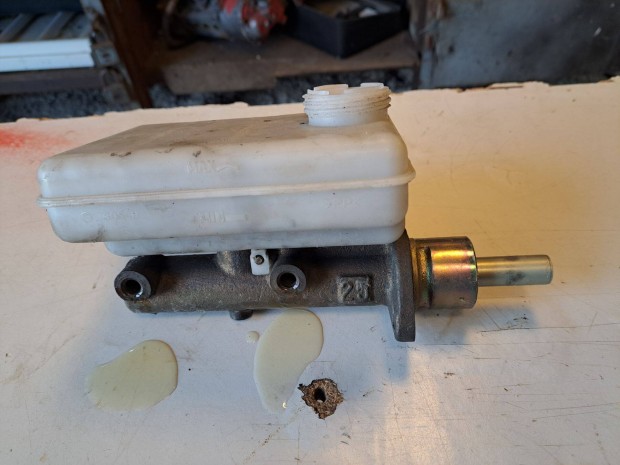 Iveco Daily (3rd gen) f�f�khenger f�kfolyad�k tart�llyal 21027999