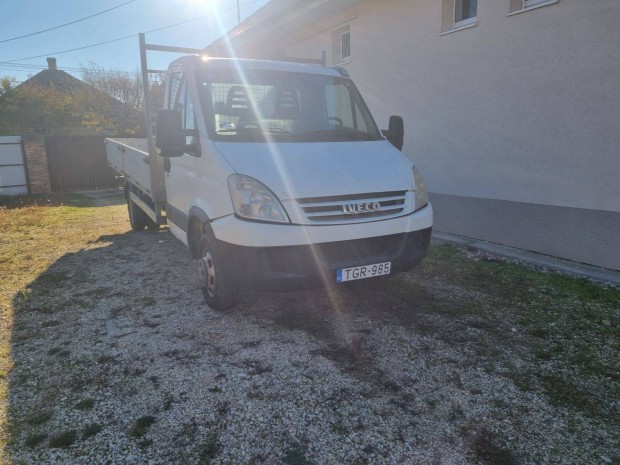 Iveco Daily (Billenplats)