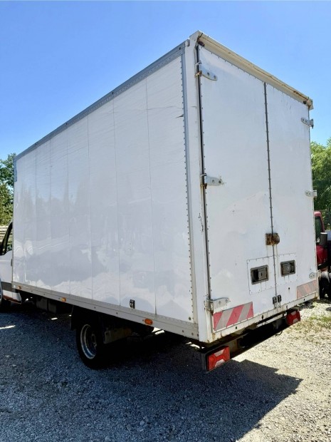 Iveco Daily doboz tároló raktár ponyva rolóponyva légterelő