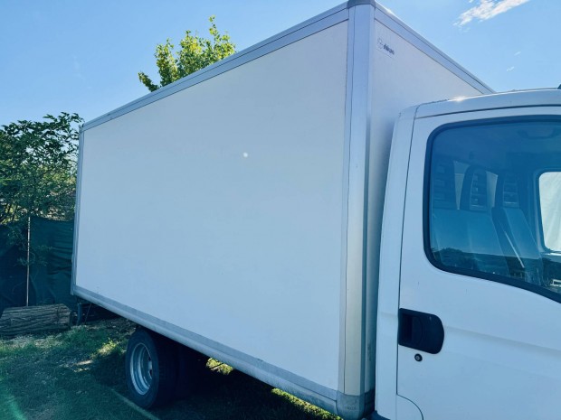 Iveco Daily doboz trol raktr zrhat felptmny 