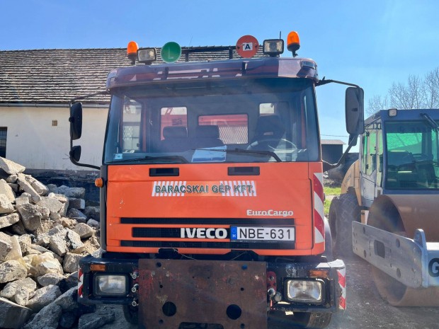 Iveco Eurocargo teherautó seprűvel