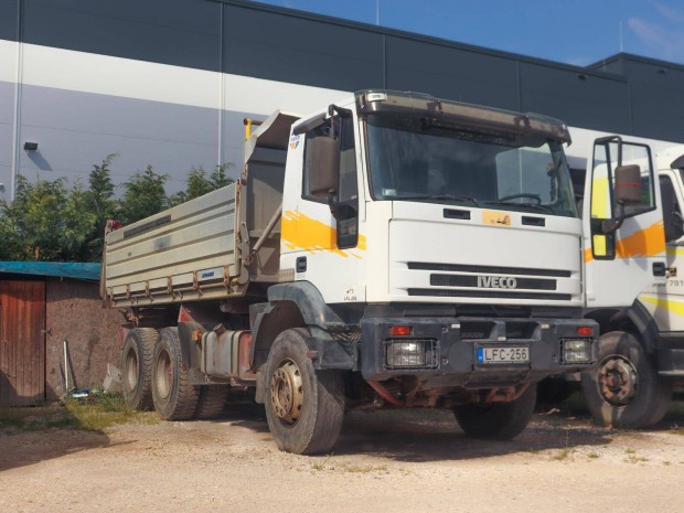 Iveco Eurotracker elad!