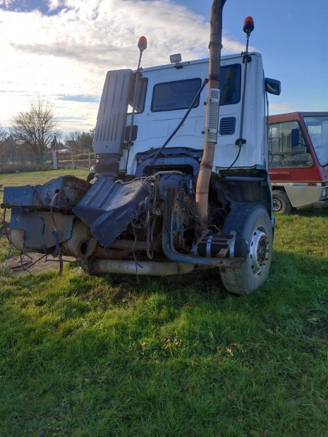 Iveco Tralis kabin, motorral, vltval elad, cserlhet