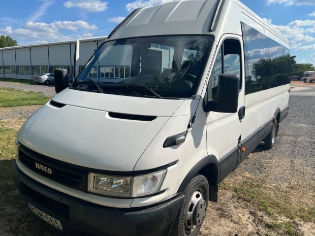 Iveco busz friss mszakival