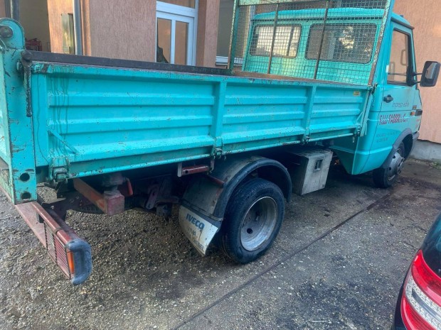 Iveco daily 35-8 gyári billencs