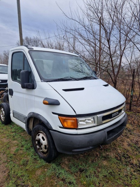 Iveco daily bontott alkatrszei