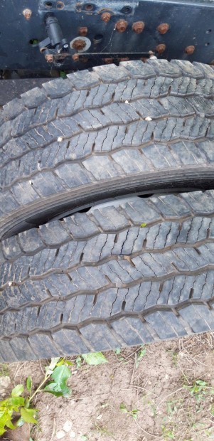 Iveco eurocargo 120e240 els� �s h�ts� hidak kerekek rug� korm�nym�