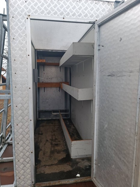 Iveco gy�ri �vegsz�ll�t� fel�p�tm�ny daily Mercedes Renault 