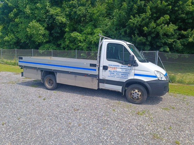 Iveco plat elad