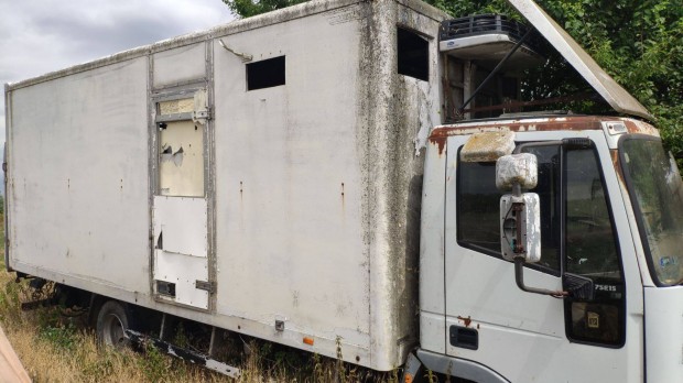 Iveco teheraut eald, dobozos, emelhtfallal