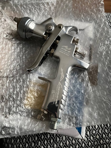 Iwata Az3 Hte2 fnyezpisztoly